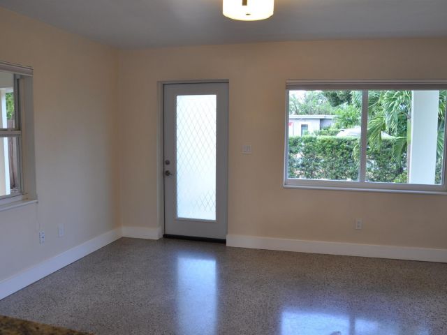 Home for rent at 820 NE 17th St - photo 5462481