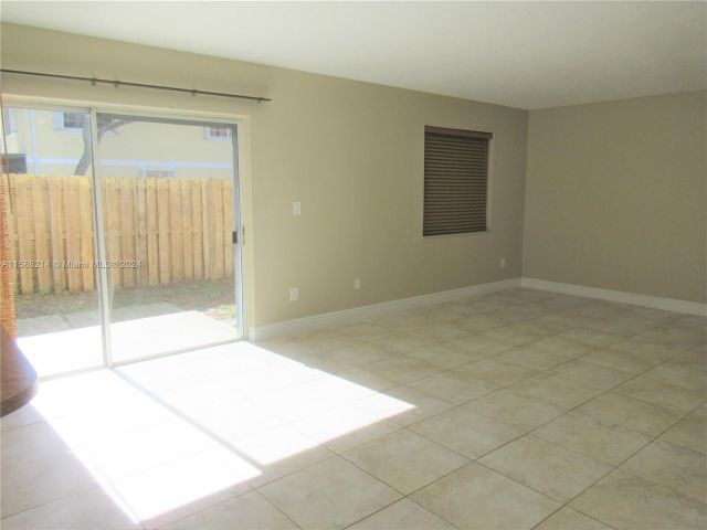 Home for rent at 12166 SW 52nd Ct - photo 5448865