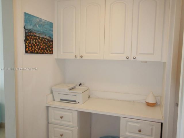 Apartment for rent  Unit #1226 - photo 5438234