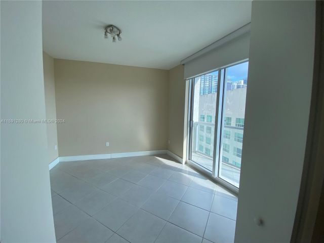 Apartment for rent  Unit #2904 - photo 5456402