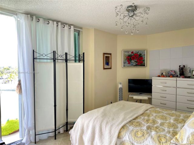 Apartment for sale  Unit #601 - photo 5439864