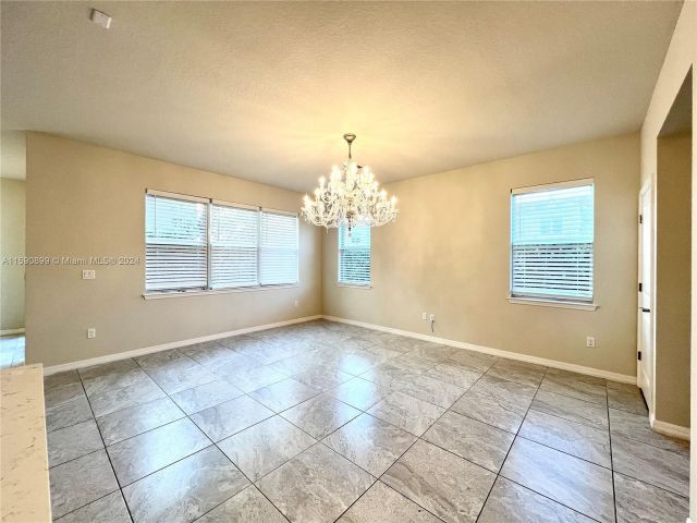 Home for sale at 1504 Myrtle Oak Ter 1504 - photo 5439225