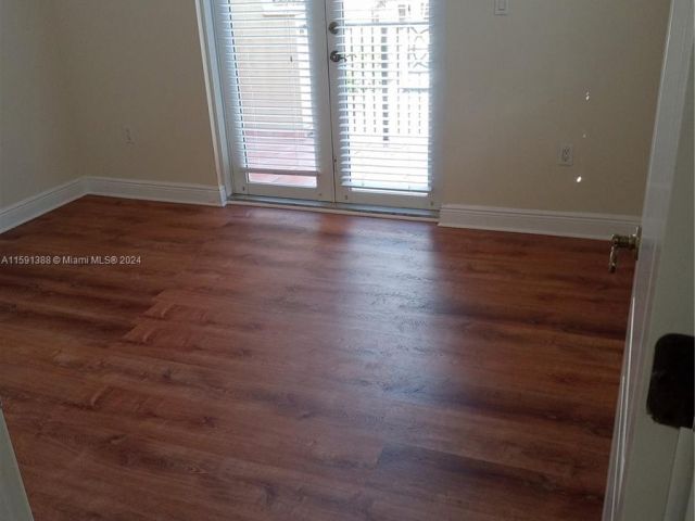 Home for rent at 3364 SW 28th Ter 3364 - photo 5441009