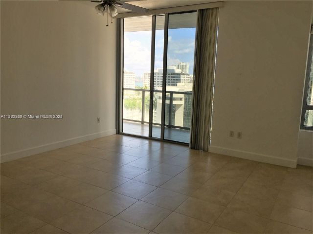 Apartment for rent  Unit #1602 - photo 5441387