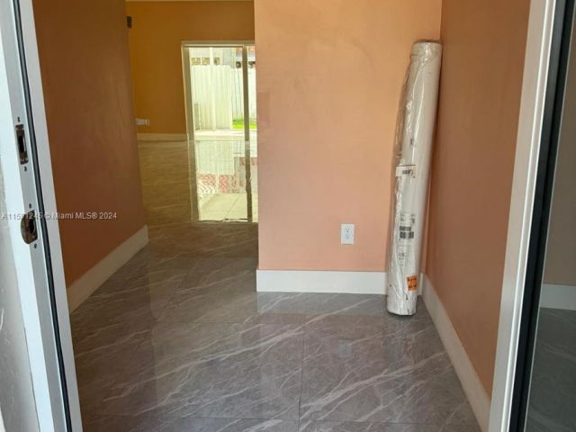 Home for rent at 12850 SW 64th Ln 12850 - photo 5441336