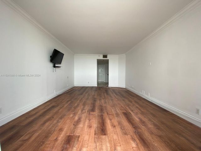 Apartment for rent  Unit #A-3756 - photo 5444813