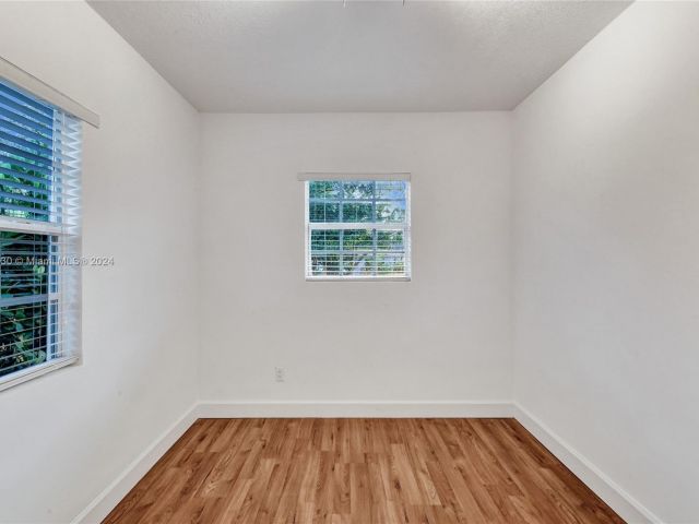 Home for rent at 4718 NW 15th Ave - photo 5441712