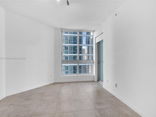 Apartment for sale  Unit #T-1802 - photo 5444996