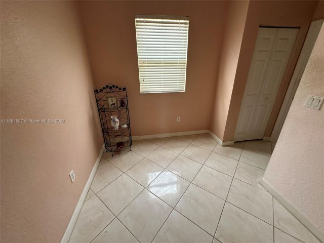 Home for sale at 1888 SE 17th St - photo 5453451