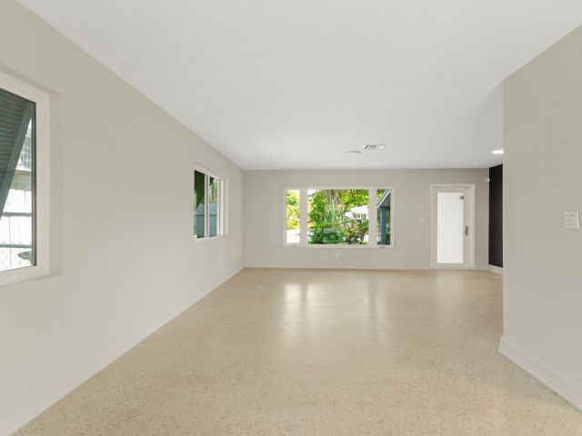 Home for sale at 316 NW 20th St - photo 5448508