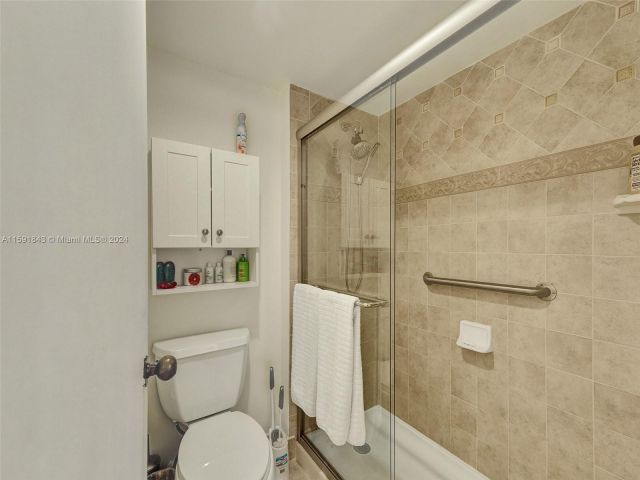 Apartment for rent  Unit #2316 - photo 5443089