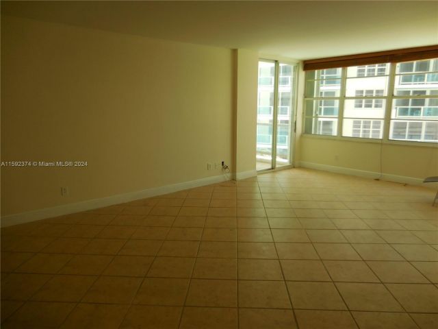 Apartment for rent  Unit #530 - photo 5446410