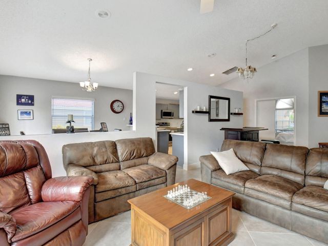 Home for sale at 5633 Aspen Ridge Circle - photo 5498971