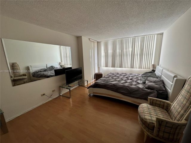 Apartment for sale  Unit #1034 - photo 5446368