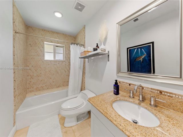 Home for sale at 18180 SW 176th St - photo 5445741