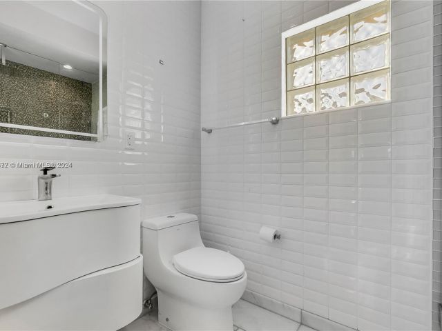 Home for sale at 8926 Dickens Ave - photo 5447302