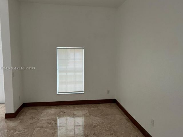 Home for rent at 11291 NW 61st St - photo 5456434