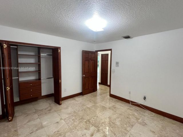 Home for rent at 11291 NW 61st St - photo 5456435