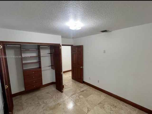 Home for rent at 11291 NW 61st St - photo 5456437