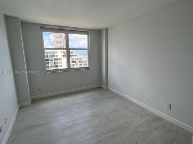 Apartment for sale  Unit #PH-17 - photo 5449741