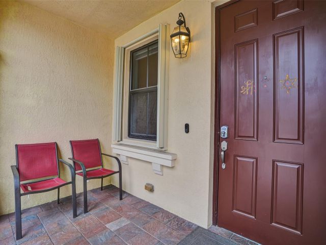 Home for rent at 8768 NW 98th Ave 8768 - photo 5449422