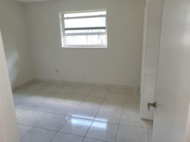 Home for rent at 346 SW 31st Ave - photo 5494050