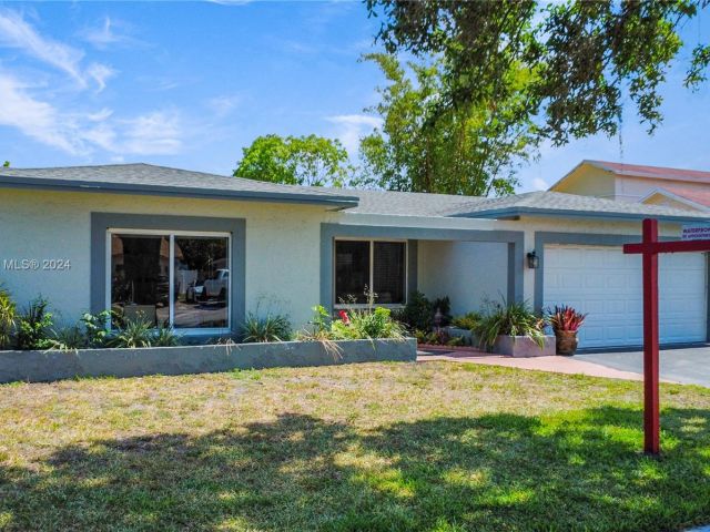 Home for sale at 8410 NW 7th St - photo 5479828