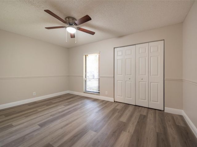 Home for rent at 2101 NW 101st Ter - photo 5451001