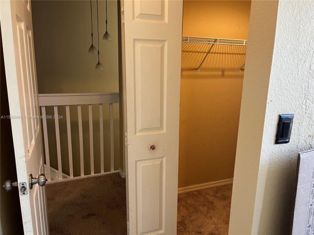 Home for rent at 750 SE 2nd St 750 - photo 5468225