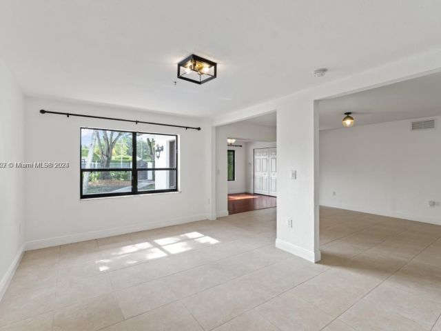 Home for sale at 10670 SW 87th Ave - photo 5451151