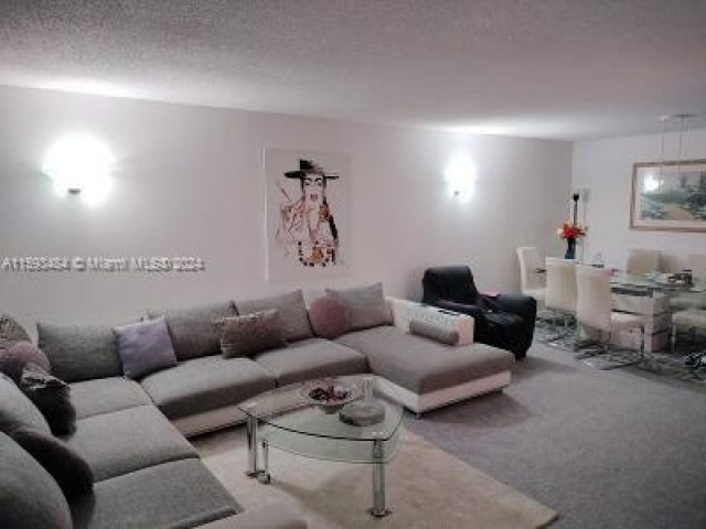 Apartment for rent  Unit #718 - photo 5451836