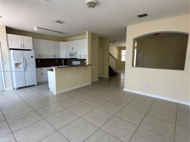 Home for sale at 10967 NW 79th St 10967 - photo 5455122