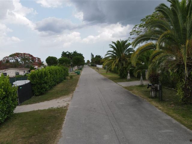 Home for sale at 20970 SW 236th St - photo 5458988