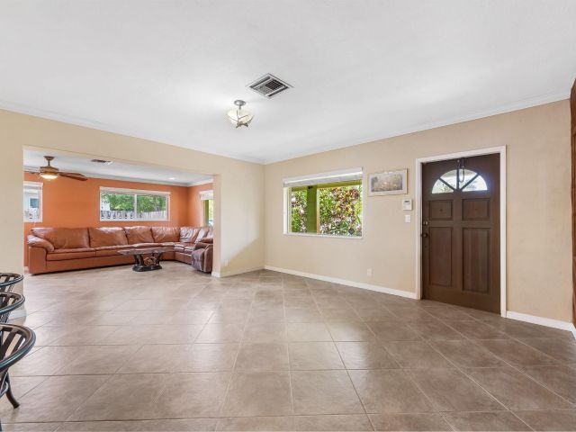 Home for sale at 4132 SW 52nd St - photo 5454233