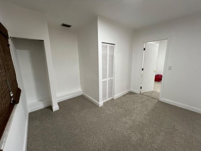 Home for rent at 532 NE 12th Ave - photo 5469431