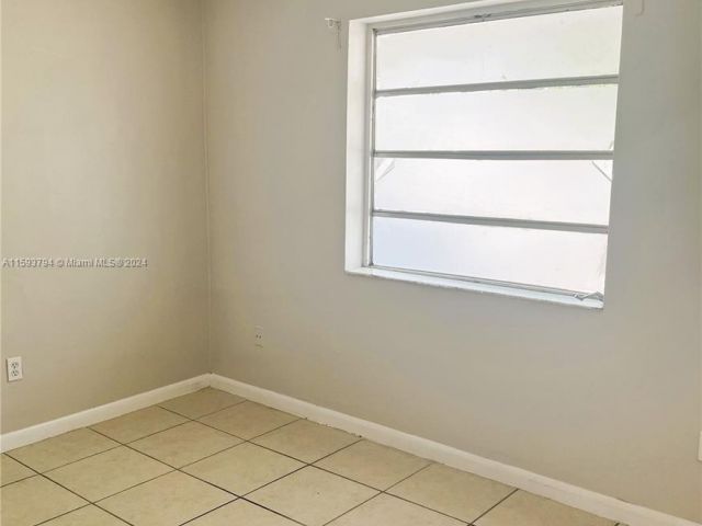 Home for rent at 19453 NW 28th Ct - photo 5453835