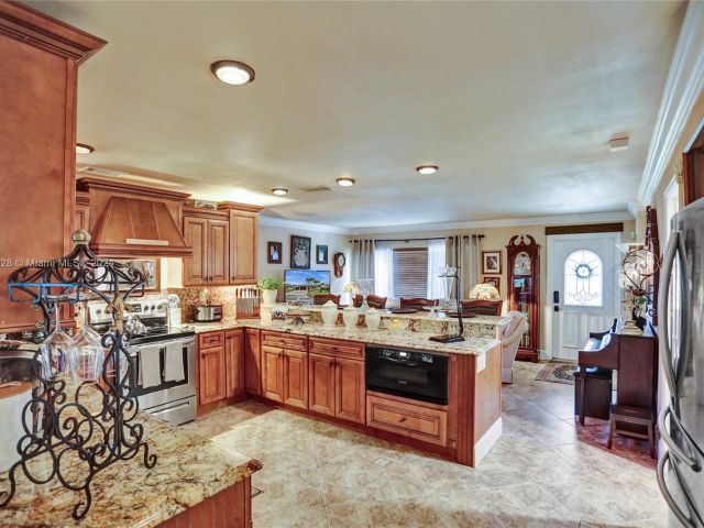 Home for sale at 11525 SW 54th St - photo 5455700