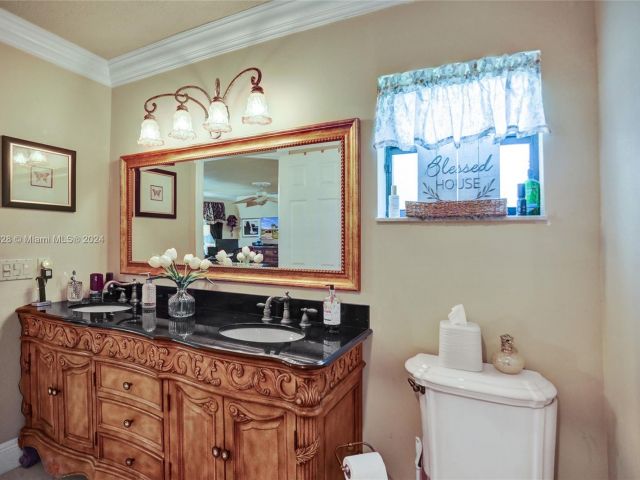 Home for sale at 11525 SW 54th St - photo 5455709