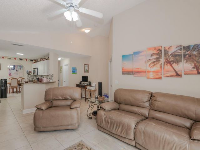 Home for sale at 1653 SW 158th Ter - photo 5461572