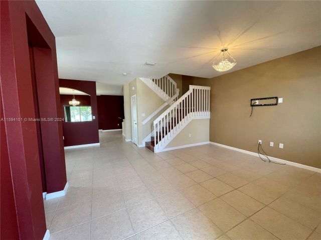 Home for rent at 14110 SW 275th St - photo 5458069