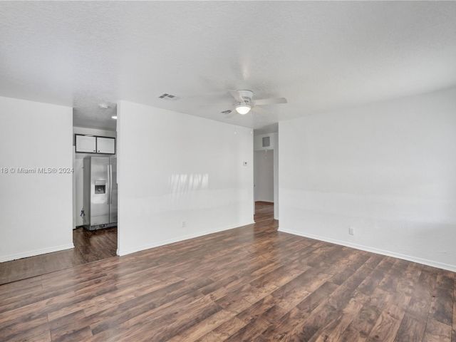 Home for rent at 878 NW 17th Ave - photo 5457982