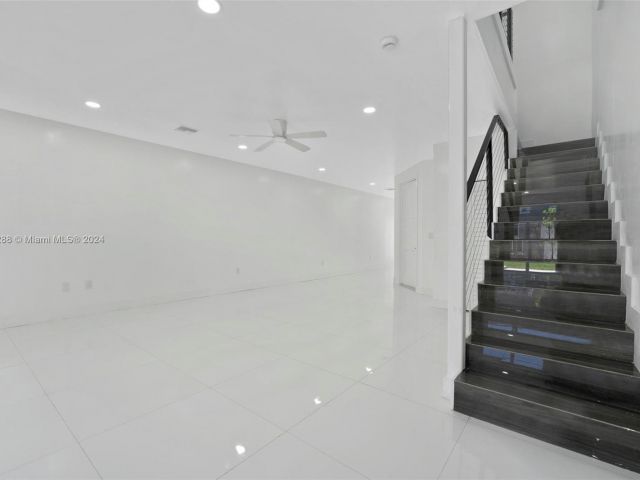 Home for sale at 1215 W Las Olas Blvd 1215 - photo 5459966