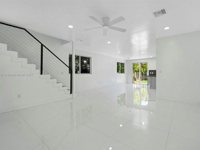 Home for sale at 1215 W Las Olas Blvd 1215 - photo 5459970