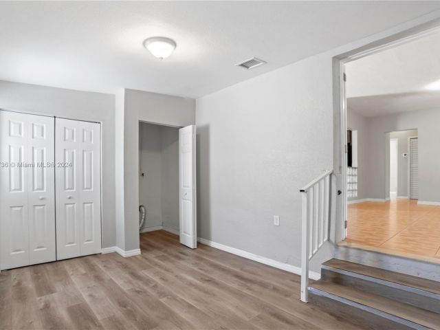 Home for sale at 421 NW 106th St - photo 5460832