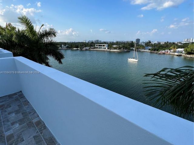 Home for sale at 171 N Shore Dr 171-2 - photo 5460360