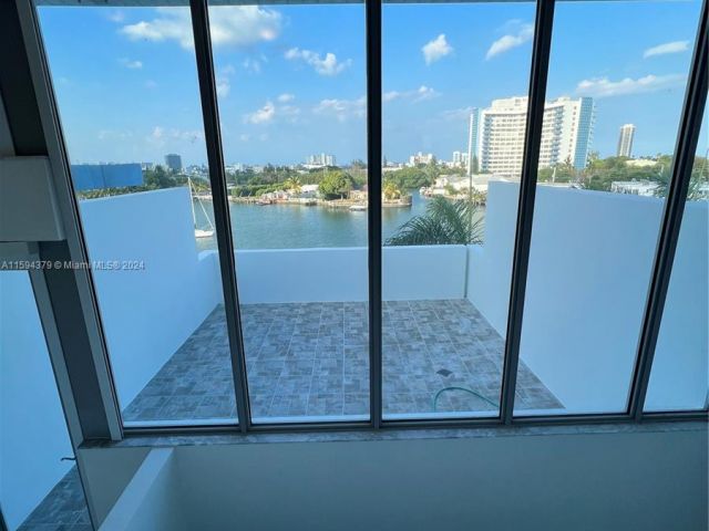 Home for sale at 171 N Shore Dr 171-2 - photo 5460367