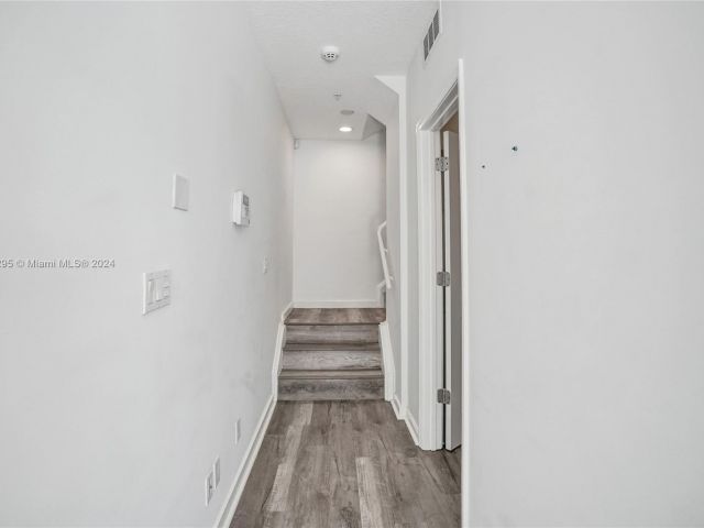 Home for sale at 2758 NE 8th Ave 2758 - photo 5463642