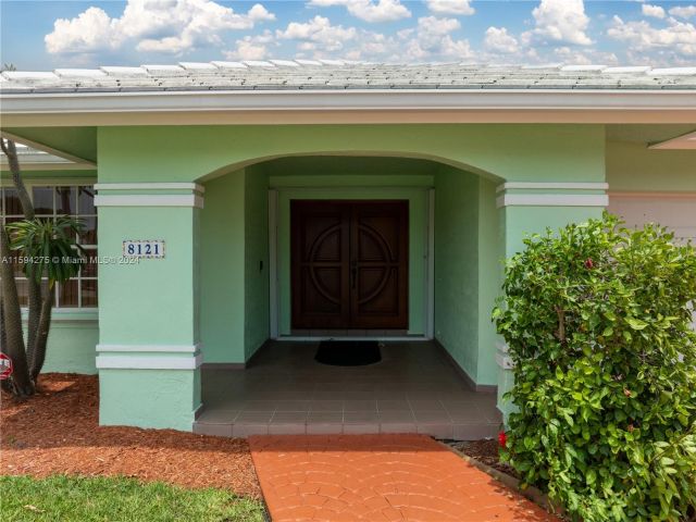 Home for sale at 8121 SW 89th Ave - photo 5461168