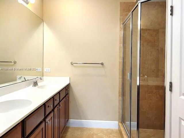 Home for rent at 8285 Cascada Isles Dr 8285 - photo 5461240