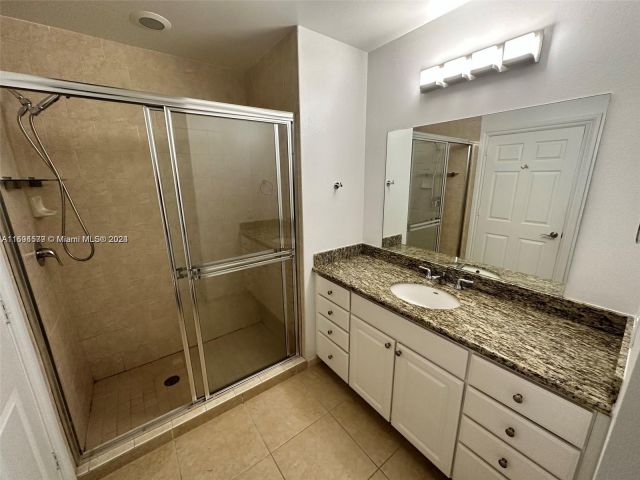 Apartment for sale  Unit #505 - photo 5461795